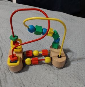 Melissa & Doug First Bead Maze Wooden Educational Toy for Floor, High Chair